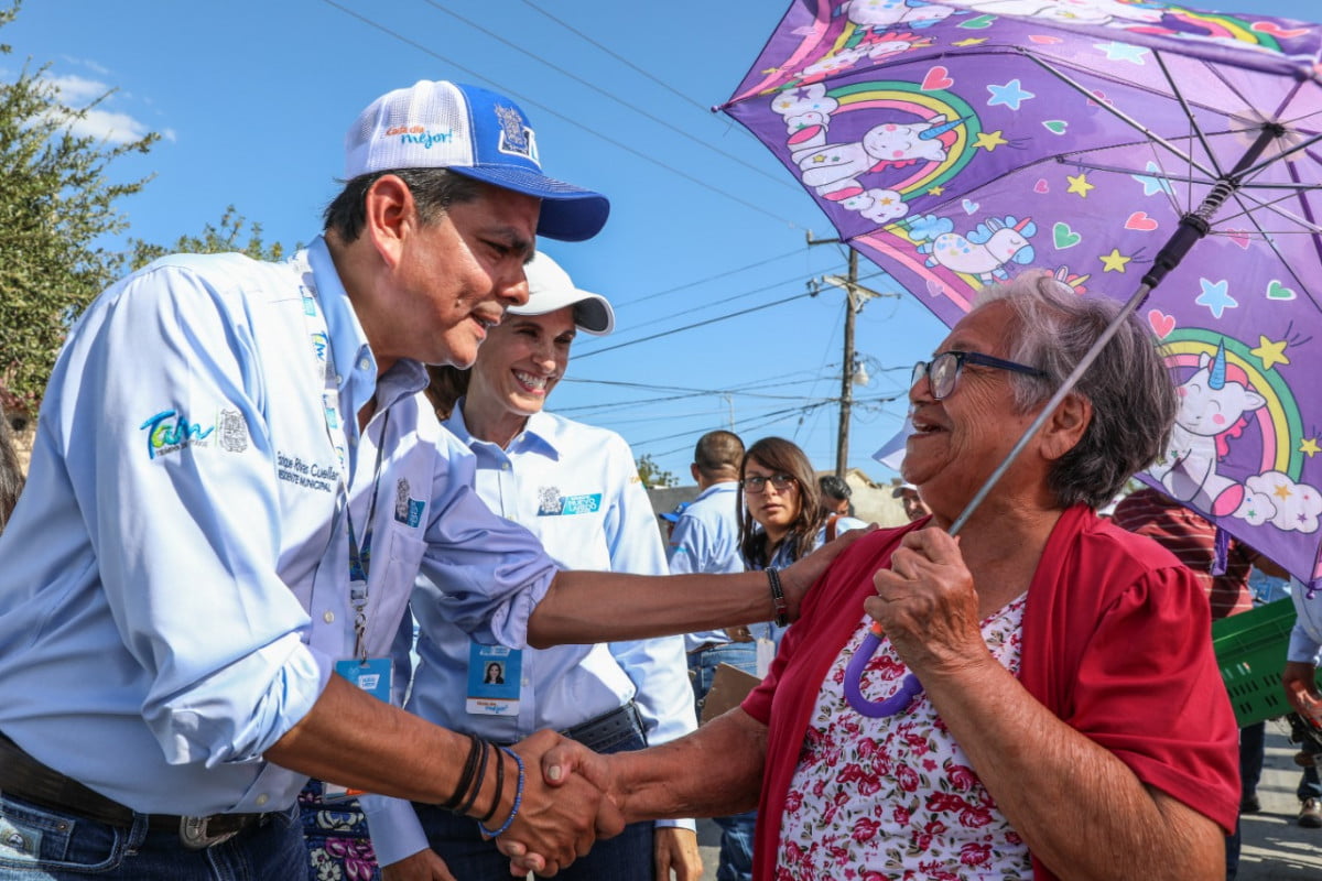 Cumple PAI a vecinos de la colonia palacios en Nuevo Laredo