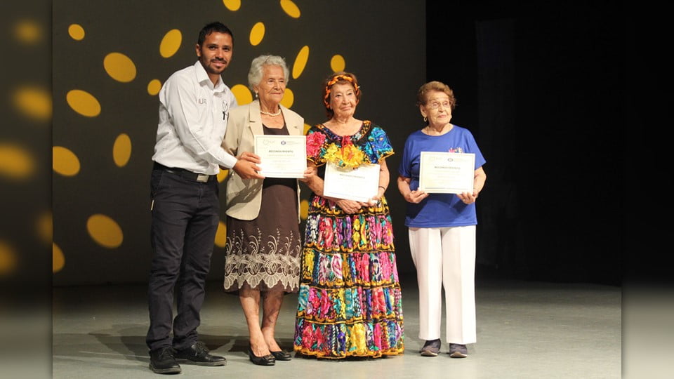 Festeja UAT a los abuelitos universitarios en el Campus Sur