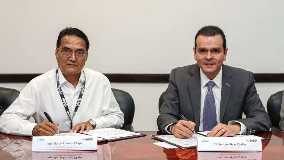 Firman Municipio e INEGI convenio para promover plataforma SIMNUEVOLAREDO