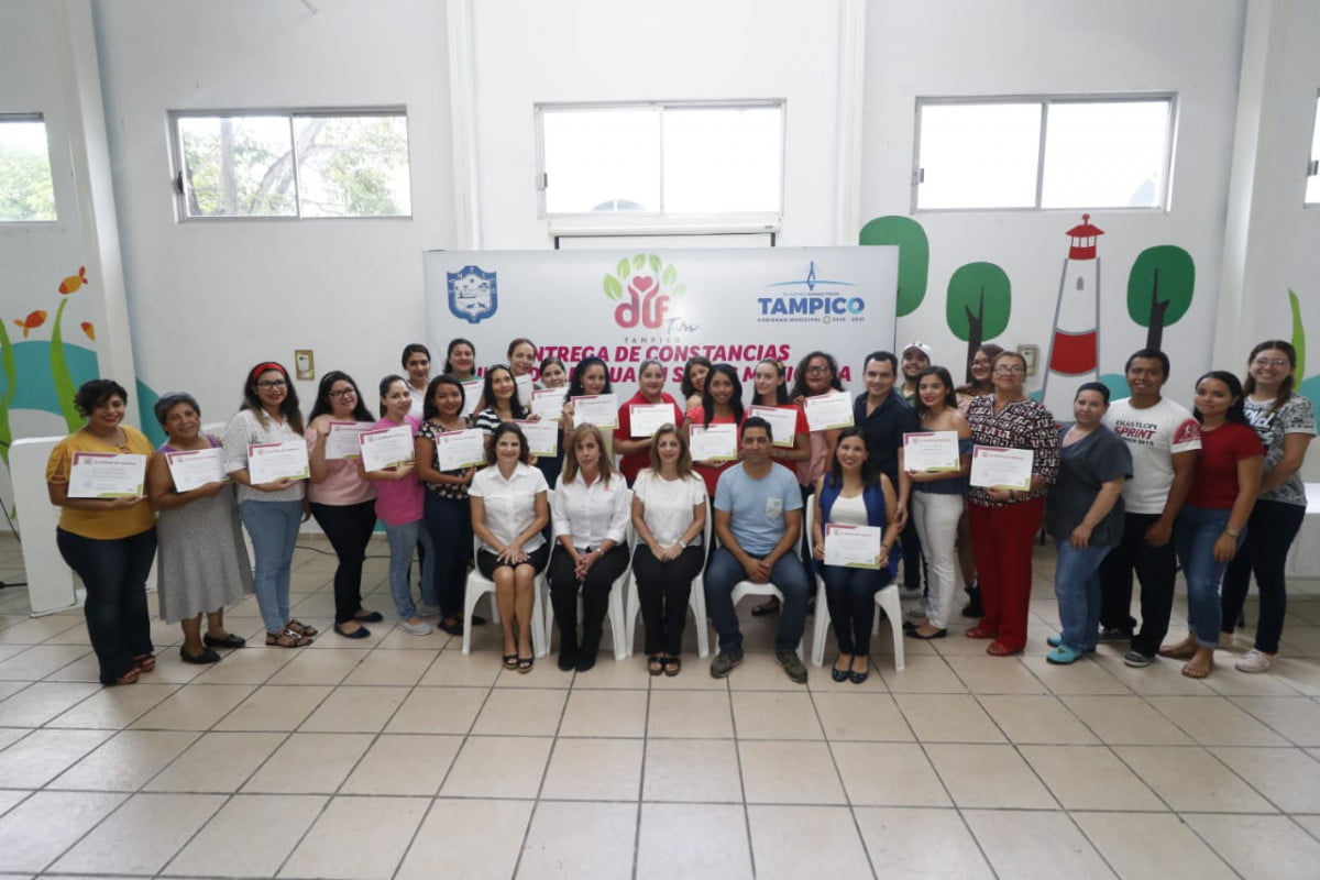 Todo un Éxito el Curso de Lengua en Señas ofrecido por el Sistema DIF Tampico