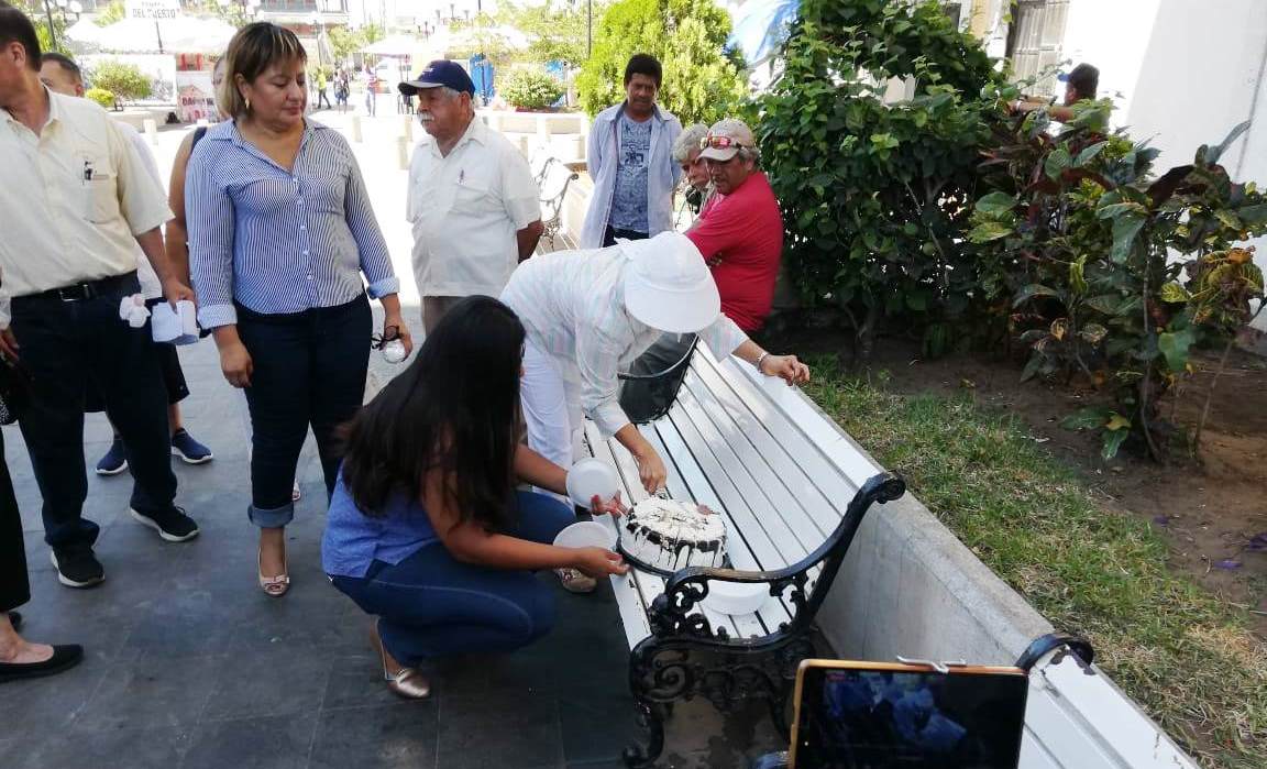 Con pastel celebran los cuatro años de la obra inconclusa de los mercados de Tampico