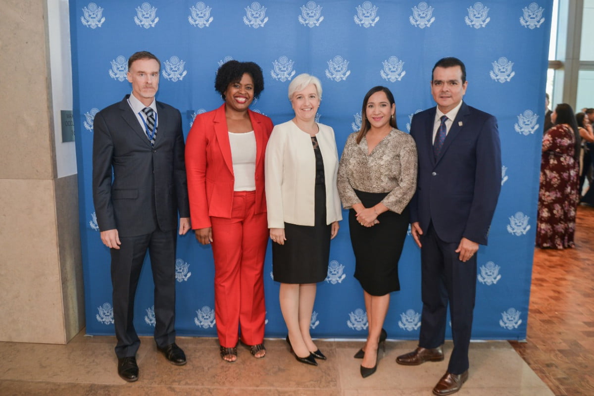 Presentan a nuevos funcionarios del Consulado de EU en Nuevo Laredo