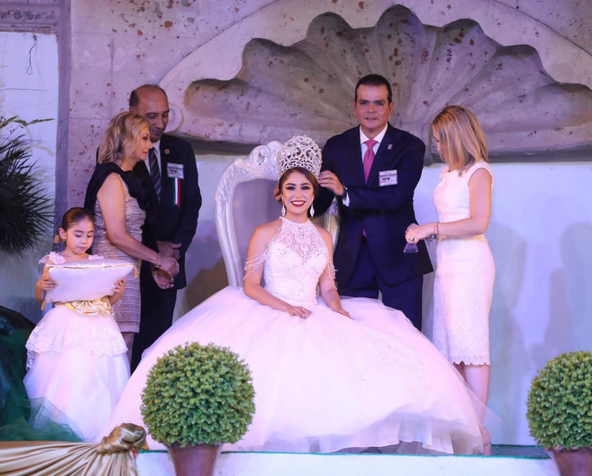 Con la coronación de Jocelyn I arranca la fiesta del pueblo