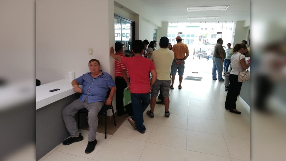 Locatarios del mercado 18 de marzo se quejan de malos tratos del personal de ingresos