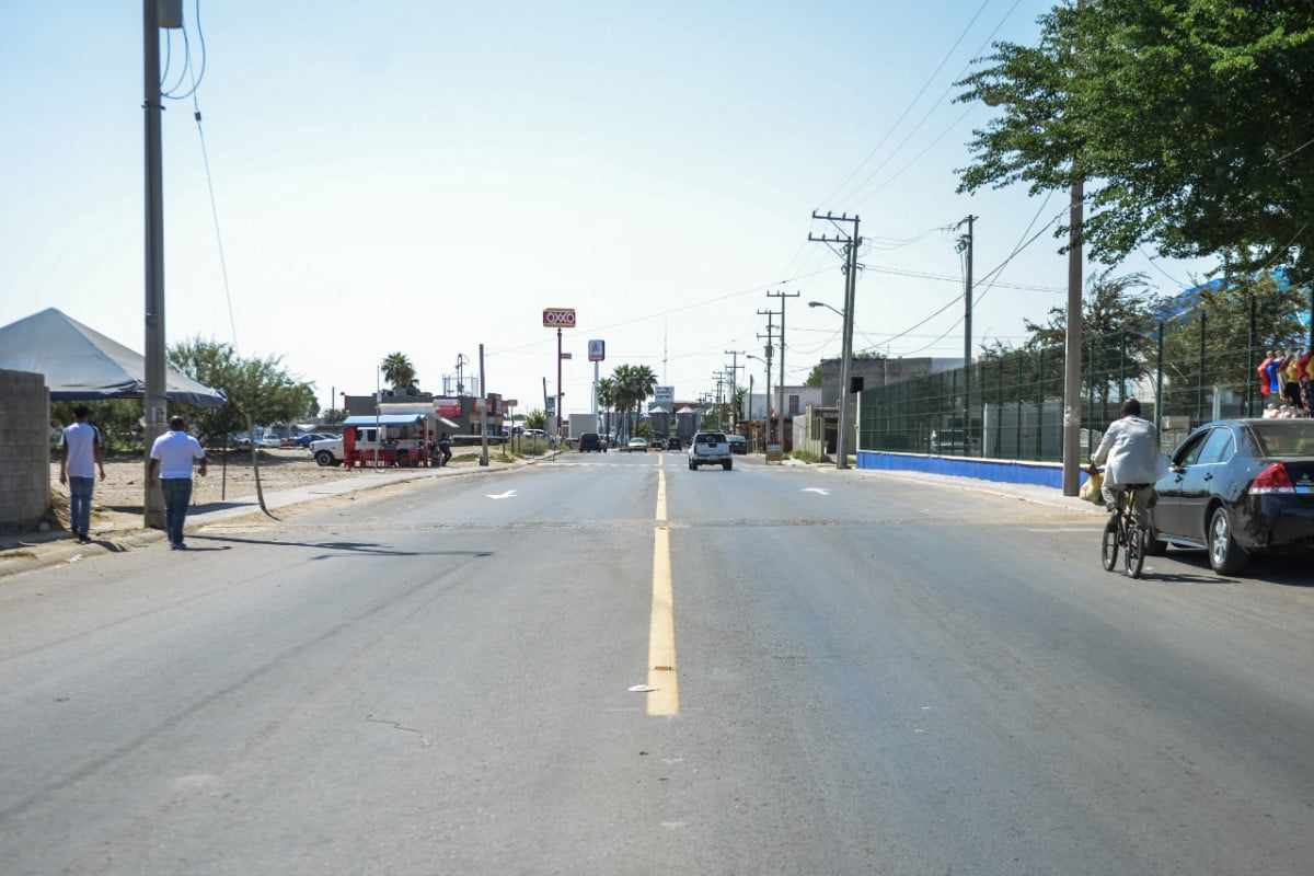 Recarpetean más de mil metros de calle en Hacienda J. Longoria en Nuevo Laredo