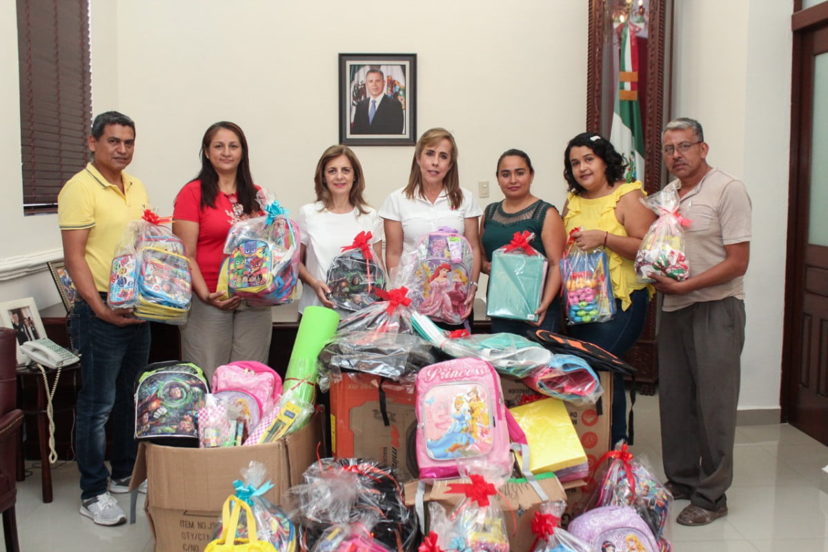 Apoyan Comerciantes Papeleros Programas del Sistema DIF Tampico