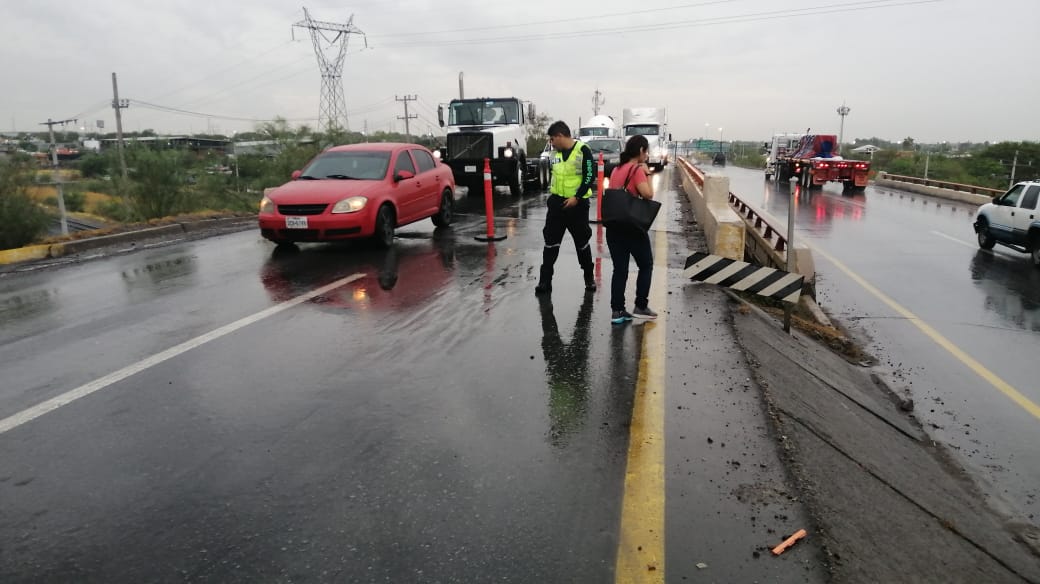 Mujer pretendió suicidarse al arrojarse de un Puente en Nuevo Laredo
