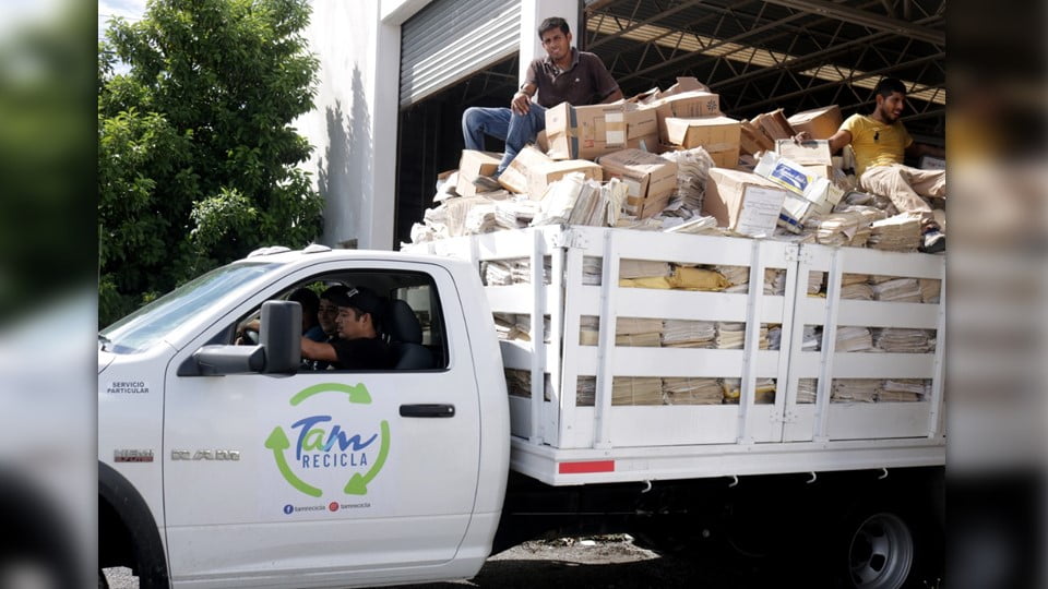 Depuran 116.9 toneladas de archivo muerto de la Secretaría de Finanzas para reciclaje