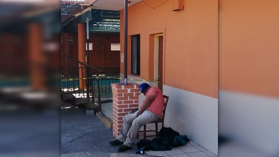 En la Colonia Juárez de Nuevo Laredo, hombre muere afuera de hotel