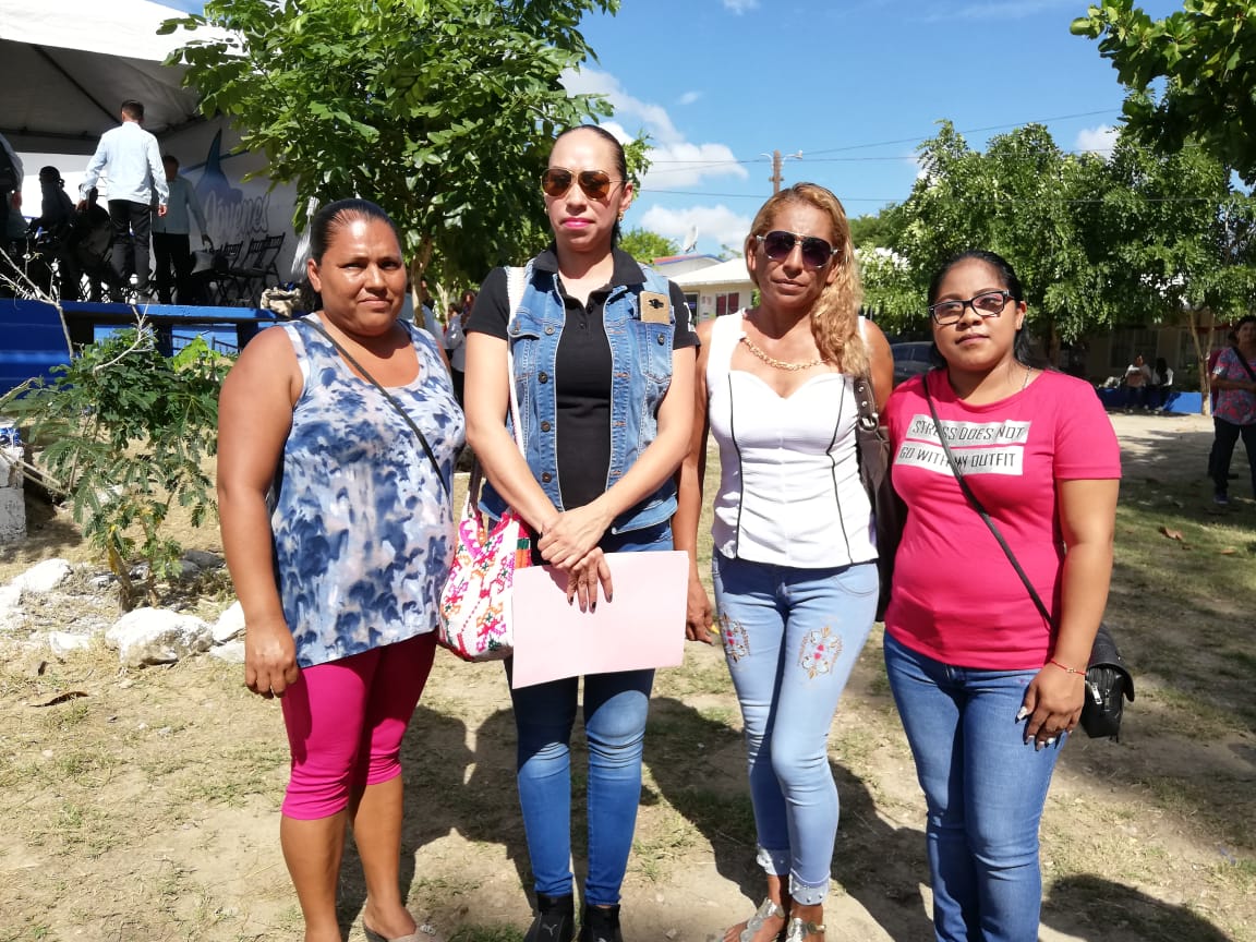 Sufren de calor alumnos de tiempo completo en Altamira ; la escuela requiere de un transformador