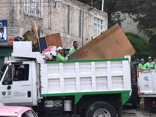 Desalojan 25 viviendas de reserva ecológica en Tlalpan