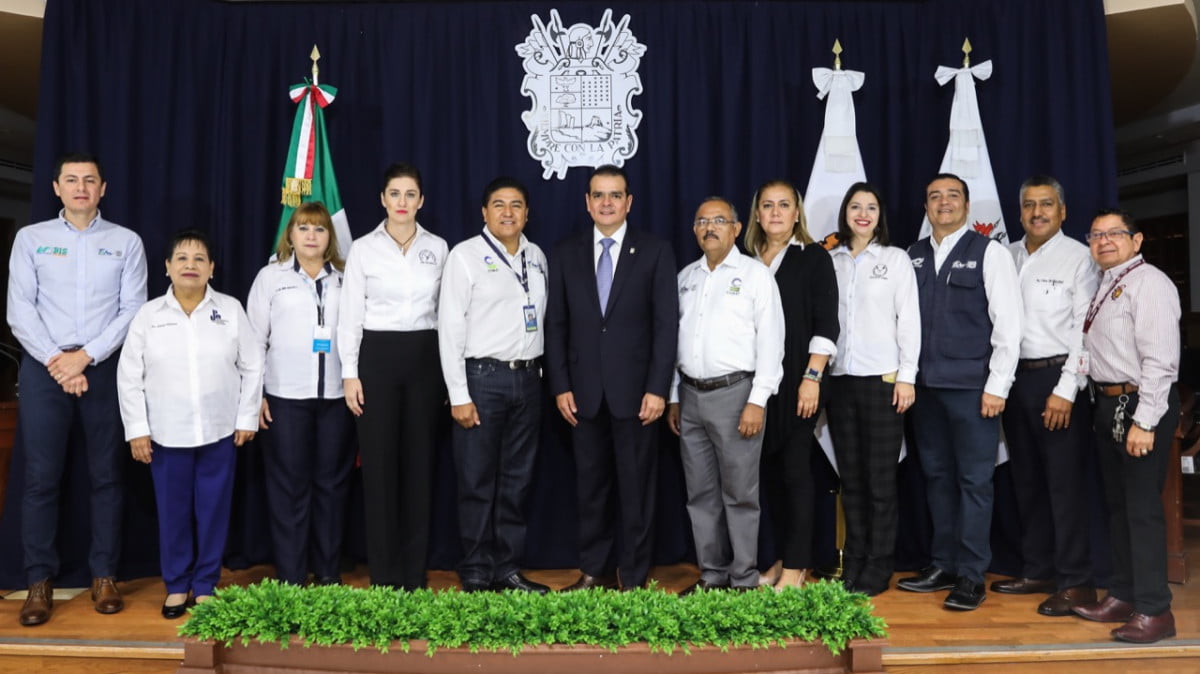 Firma Municipio de Nuevo Laredo carta de intención por educación