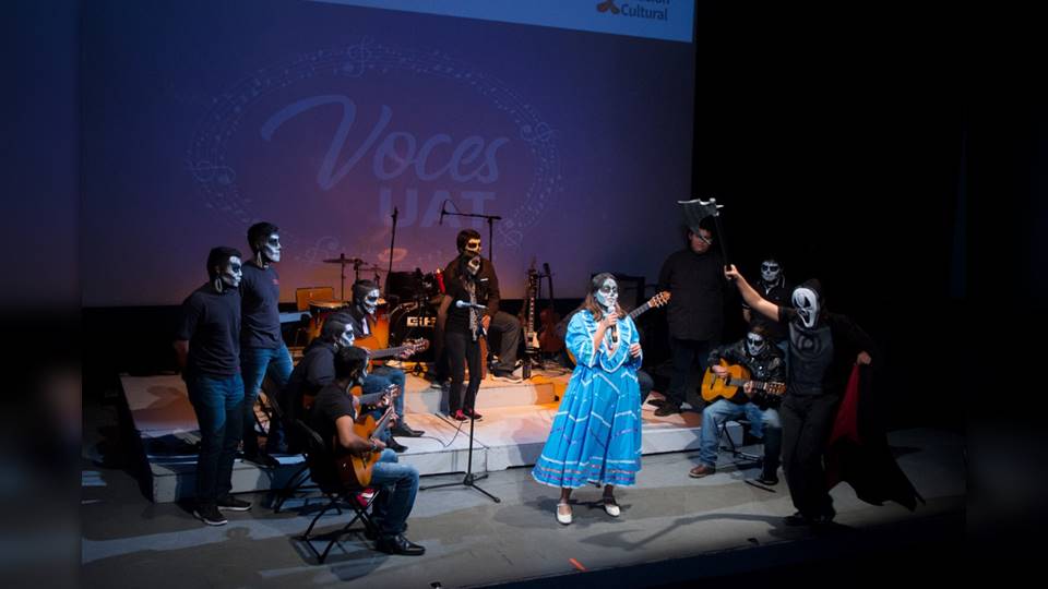 Presentan grupos artísticos de la UAT festejo por el día de muertos