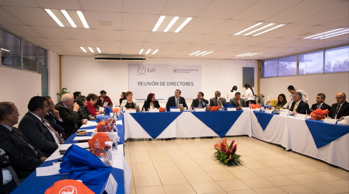 Preside Rector reunión de directores de la UAT en Nuevo Laredo