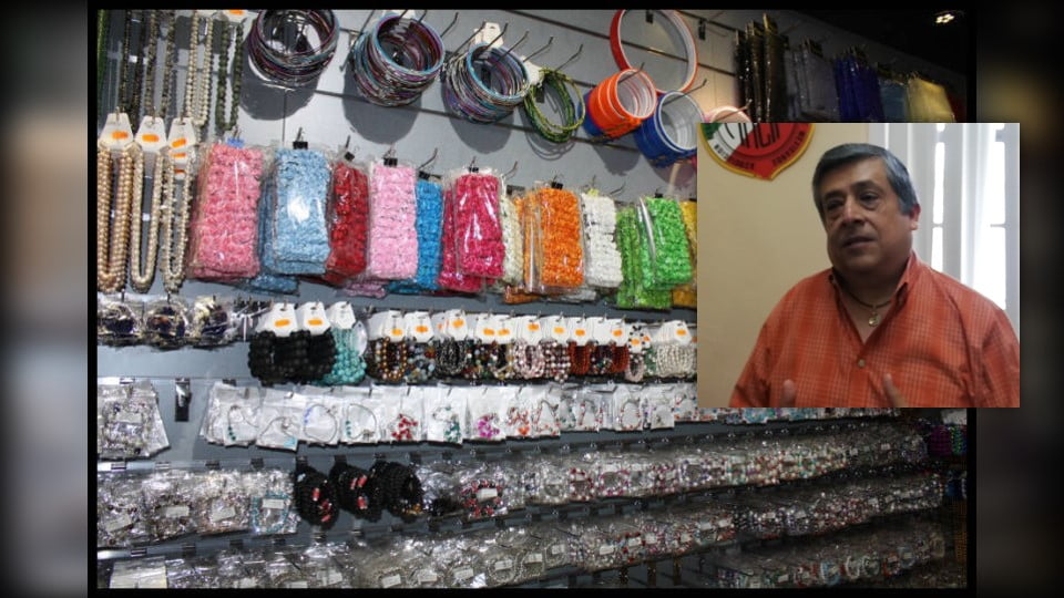 Bisuteria China invade centro de Tampico ;son más baratos pero de muy baja calidad