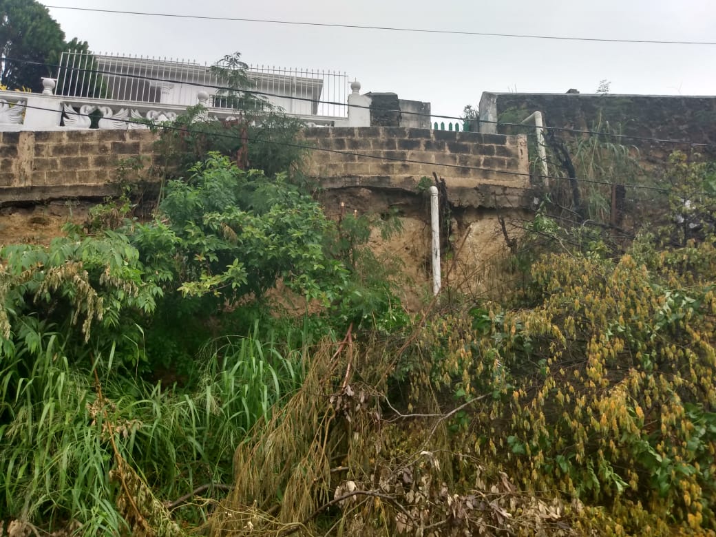 En riesgo 10 familias que habitan el cerro de la colonia Obrera; analizarán si deben ser reubicadas