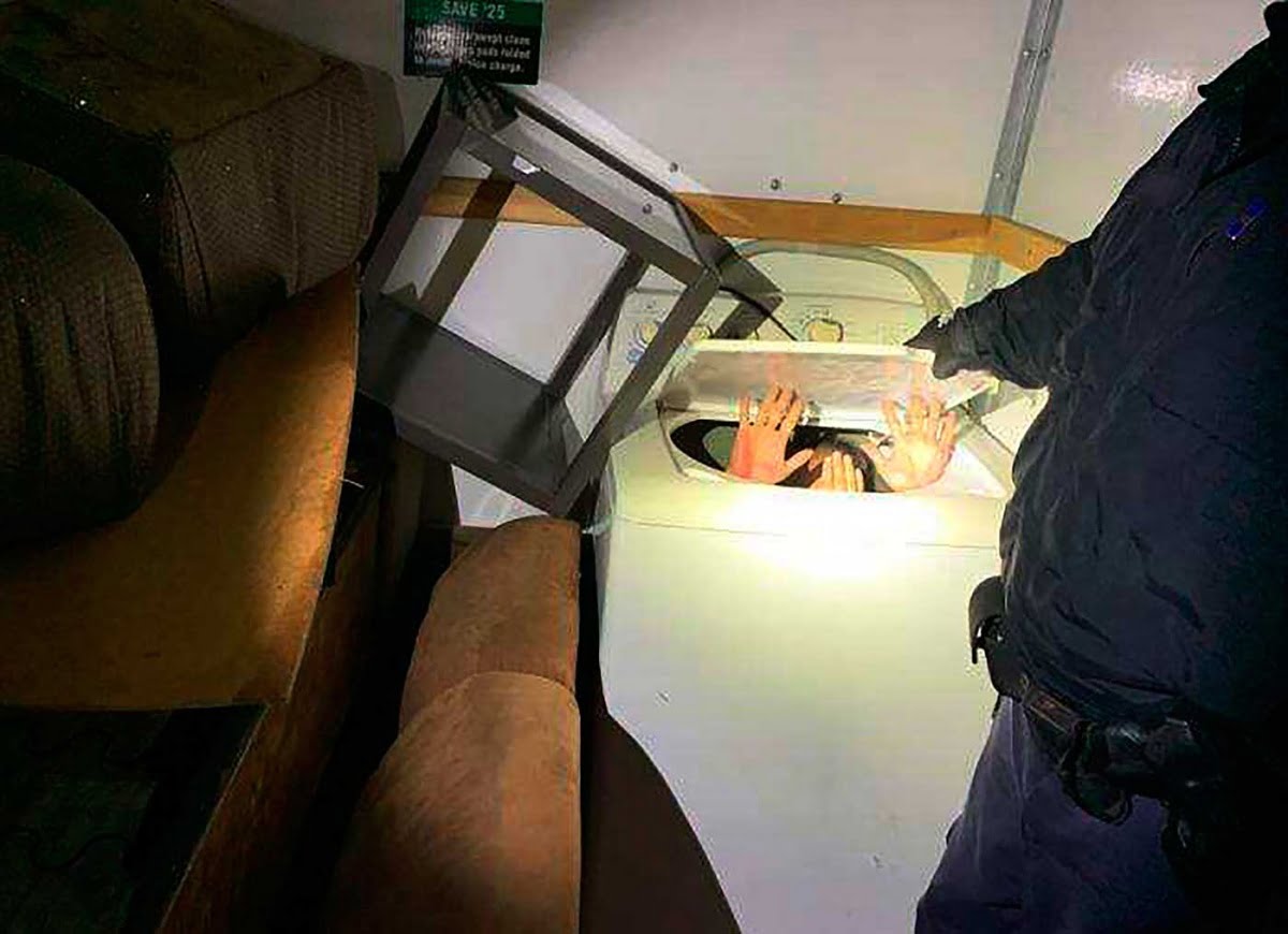 Hallan en EU a migrantes ocultos en muebles y electrodomésticos