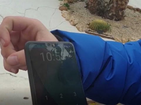 A los 18 años inventa microchip contra situaciones de peligro