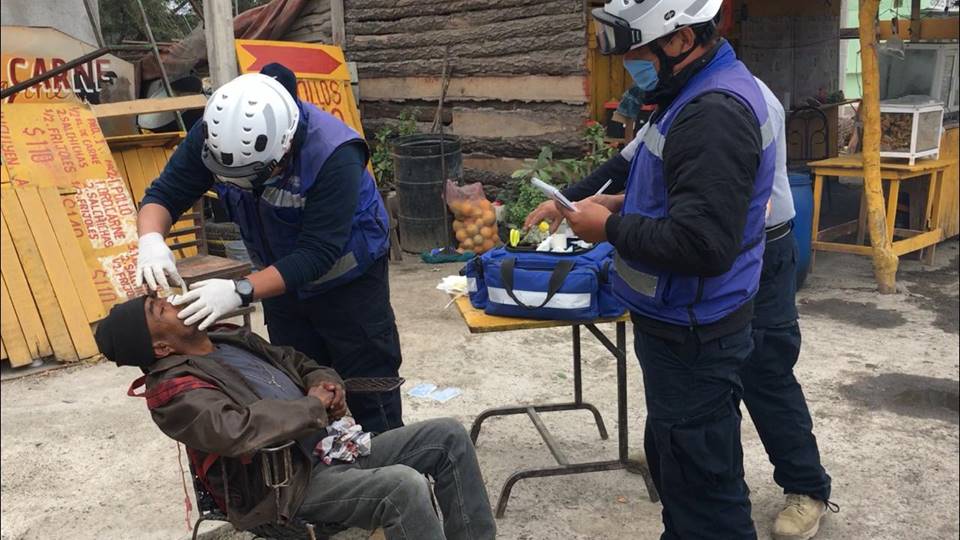 Hombre es atacado en la cara por perro pitbull