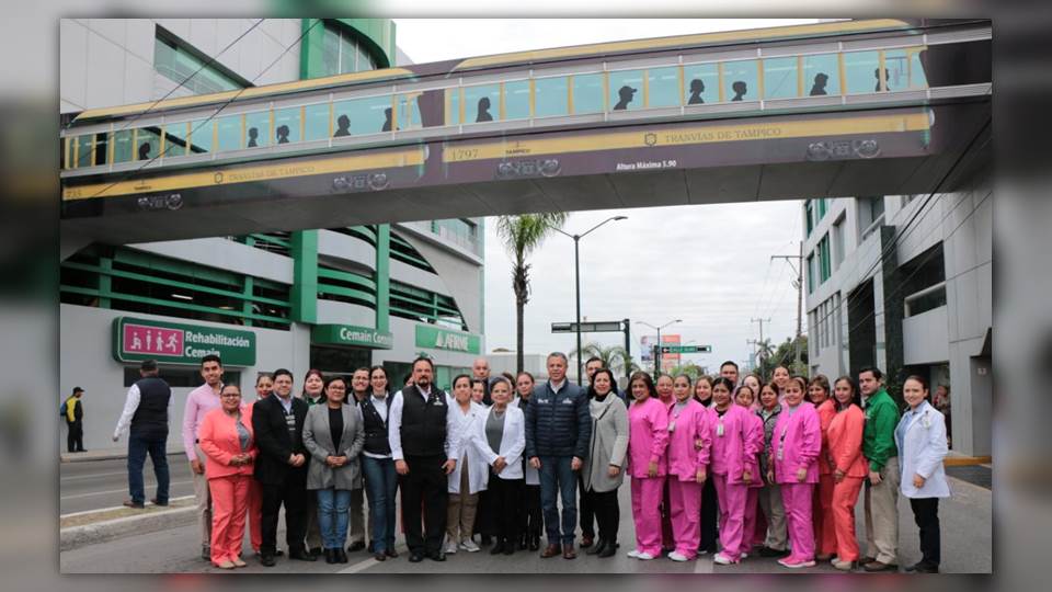 Inaugura Chucho Nader escultura urbana interactiva del “Tranvía”