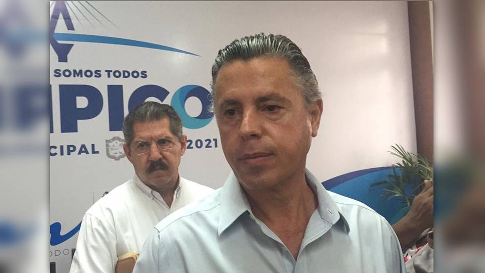 Multaran a tiendas comerciales que tengan sus instalaciones llenas de maleza