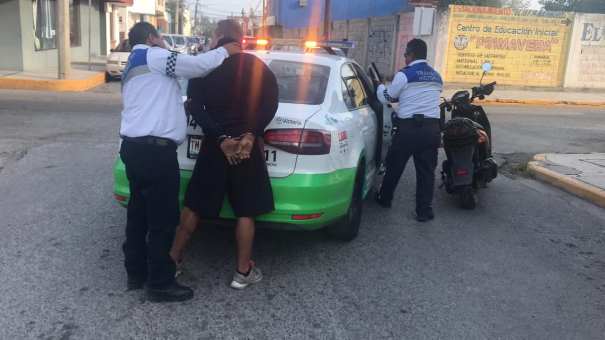 Detenido tras peligrosa persecución en centro de Victoria; dice, tenía prisa