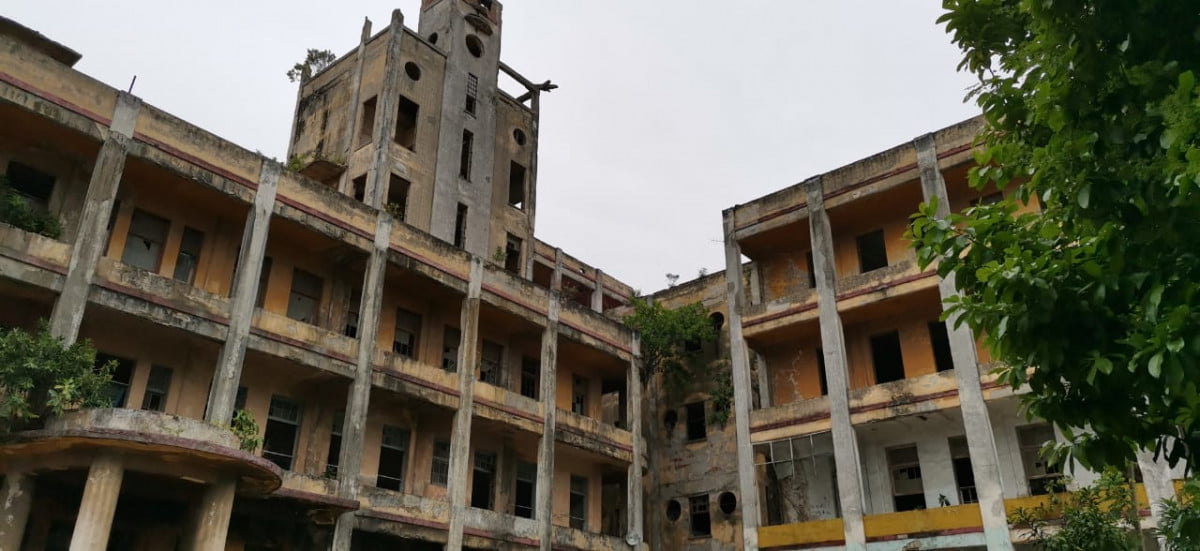 Integrantes de Tampico Antiguo recorren el viejo hospital Canseco