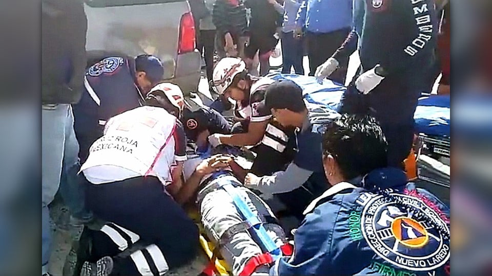 Invade carril y provoca accidente en Nuevo Laredo