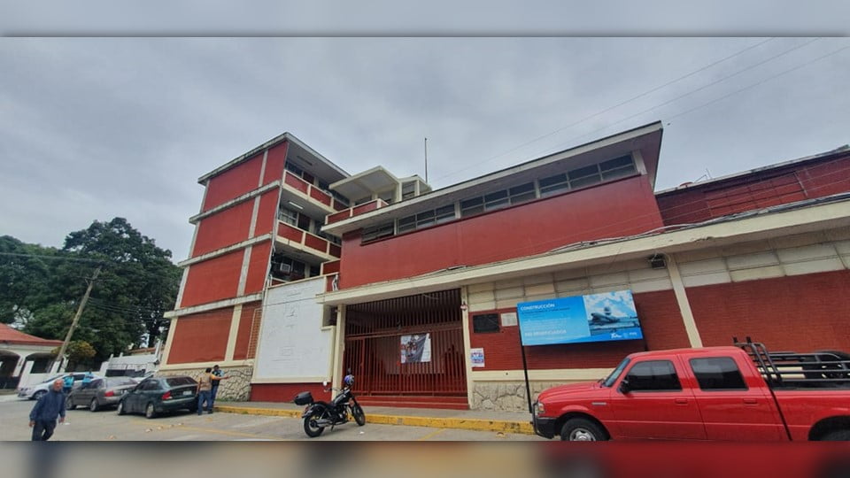 Muere alumno al interior de Secundaria No. 2 en Tampico