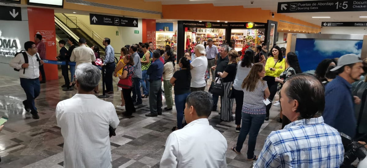 Alumnos regresan a Tampico tras viaje a Washington, quedan en cuarentena