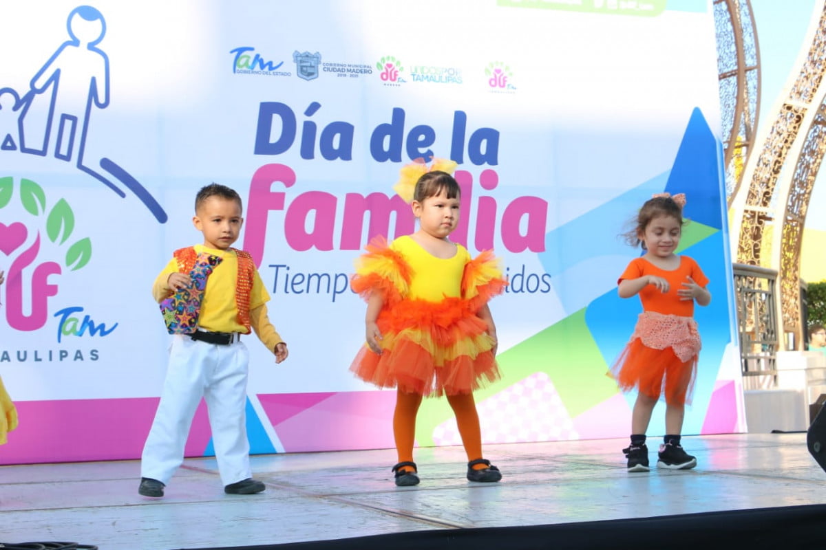 Disfrutan maderenses Día de la Familia