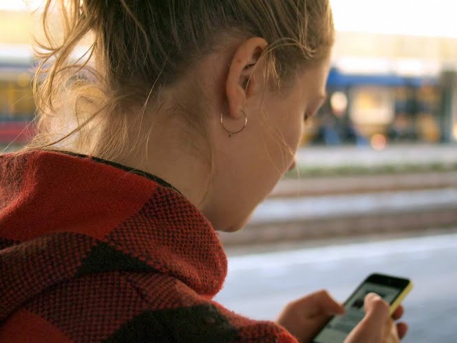 Apple y Google se unen para rastrear casos de coronavirus a través del celular