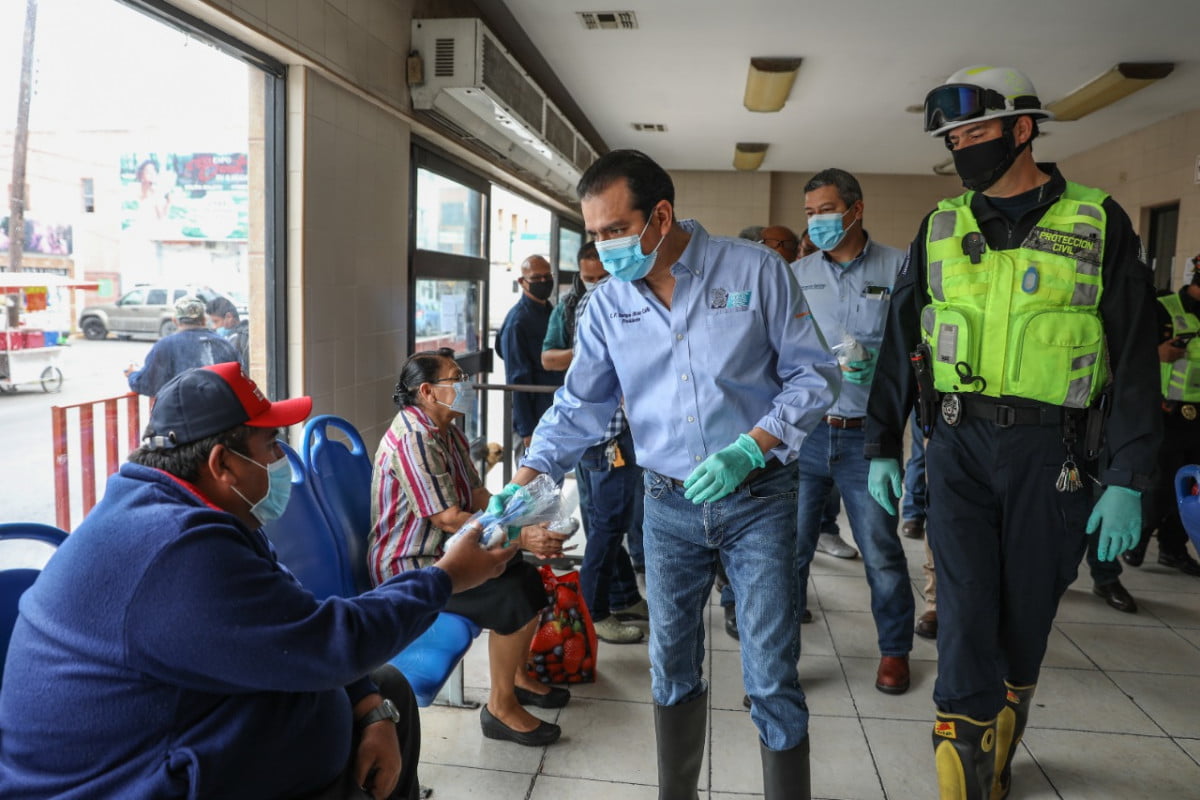 Llama Rivas a cumplir con uso de cubrebocas