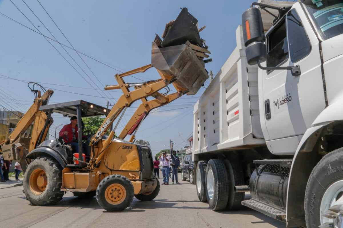 Adrián Oseguera encabeza acciones de limpieza y descacharrización en Ciudad Madero