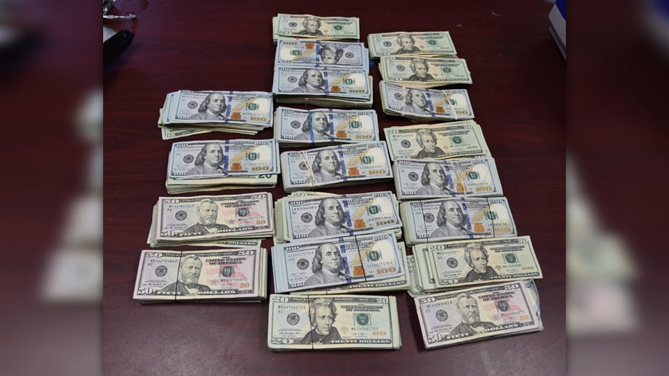Decomisan en frontera más de 1.1 MDD en cocaína y divisas