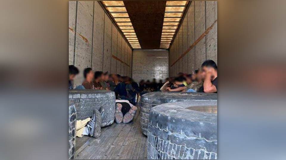 Detienen a 62 ilegales en la frontera de Laredo, Texas y Nuevo Laredo
