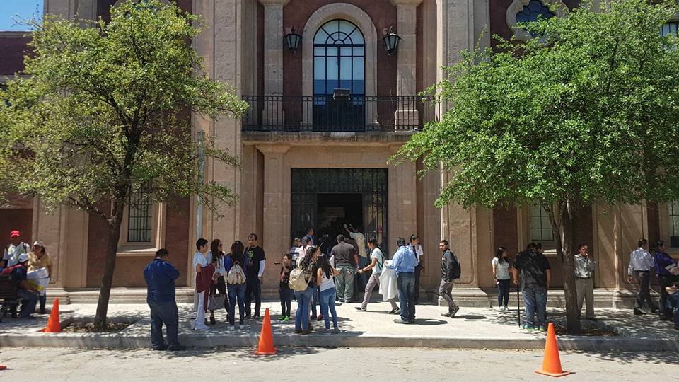 Denuncian presunta venta de plazas en la Secretaría de Salud del estado