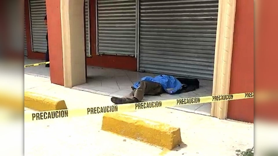 Adulto mayor fallece en vía pública en Nuevo Laredo