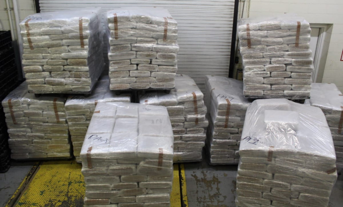 Descubren marihuana oculta en envío de colchones en el puente 3 de Nuevo Laredo, Laredo Texas