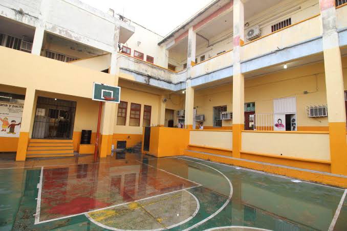 Cubrebocas y caretas son incluidos en listas de útiles escolares para este nuevo ciclo