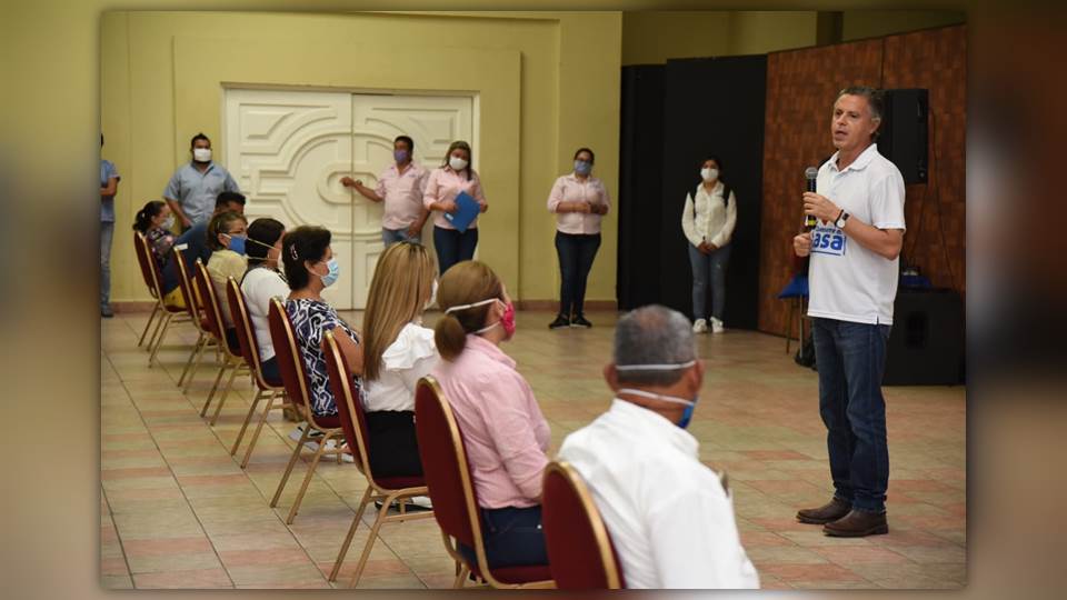 Reciben Cien Locatarios Concesión para el Nuevo Mercado de Tampico