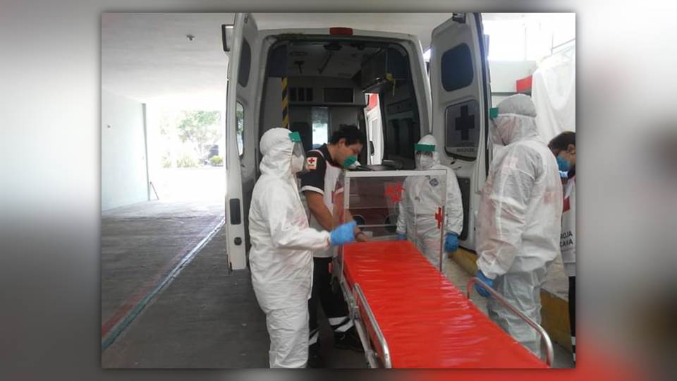 Hasta cinco traslados diarios de personas infectadas por Covid-19 realiza la Cruz Roja
