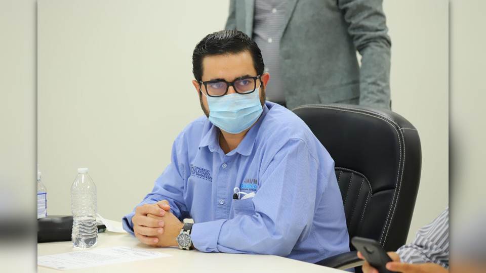 Informa Diputado local que su esposa dio positivo a Covid-19, familia ya está en aislamiento