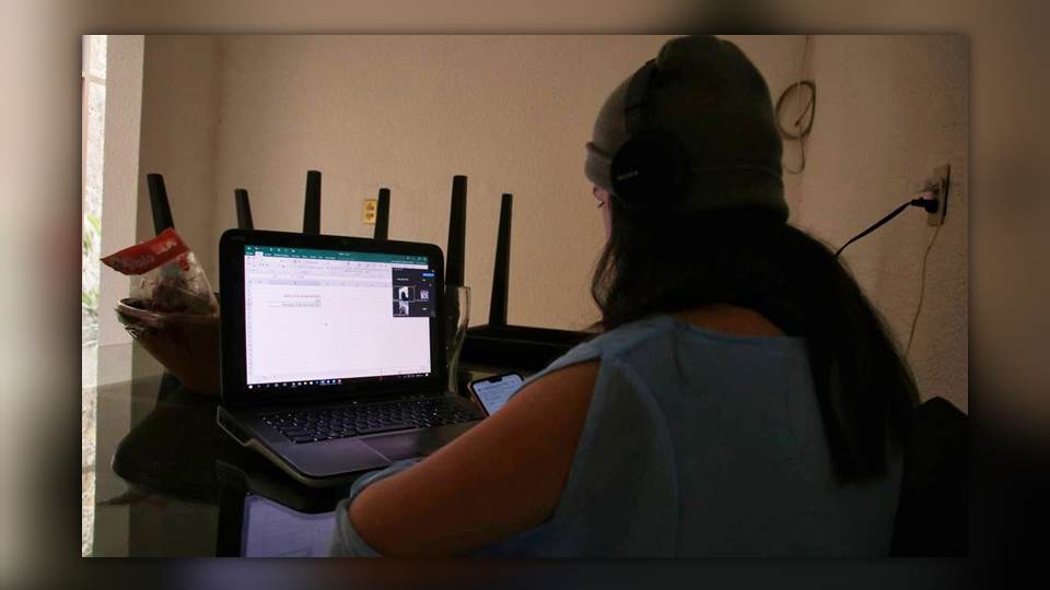 Abre SET página web para consultar calificaciones de alumnos de nivel básico