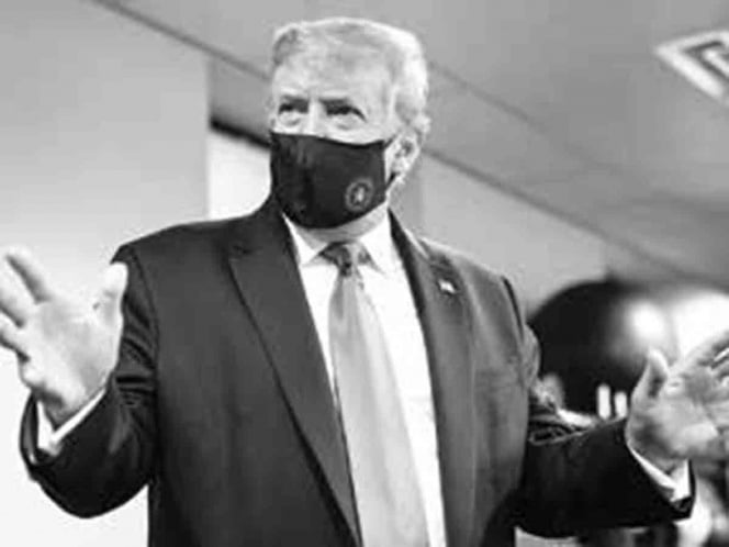 Trump, con mascarilla otra vez; tuitea foto