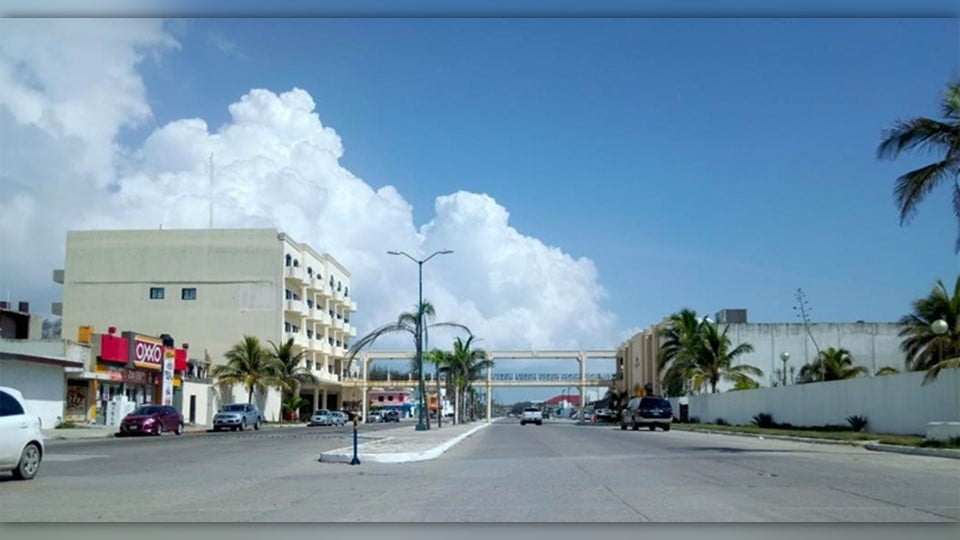 Si hoteles no impiden acceso de sus clientes a la Playa, municipio pedirá a COEPRIS que les restrinjan sus actividades