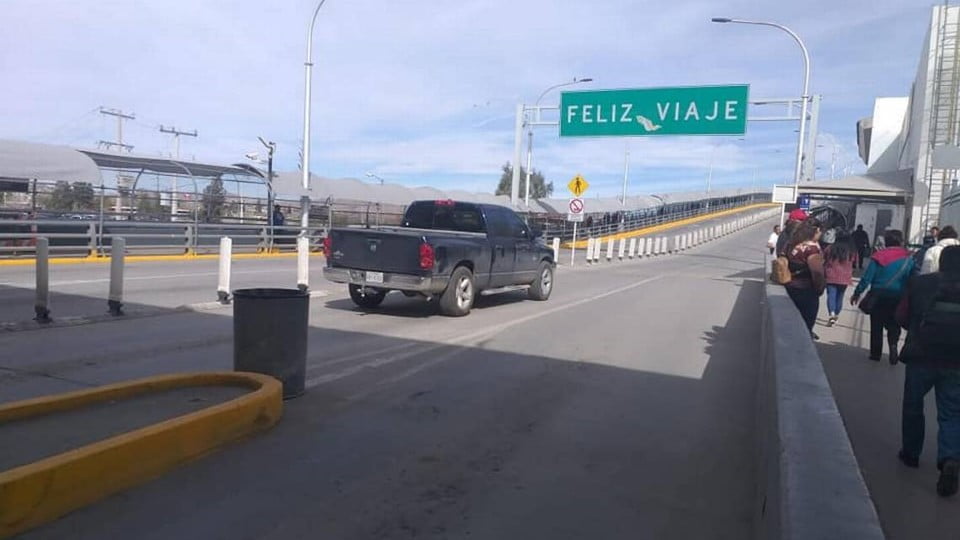 ¿Quién sí puede cruzar la frontera a Estados Unidos durante pandemia?