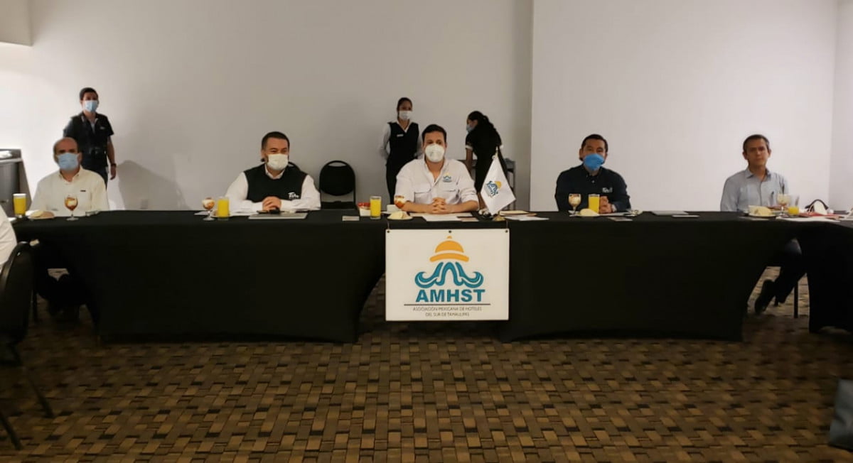Hoteleros lanzan llamado para acatar medidas sanitaria; tienen la esperanza de que se abran sitios turísticos si bajan los contagios