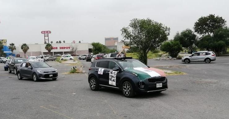 Realizan 5° caravana ‘AntiAMLO’ en Nuevo Laredo