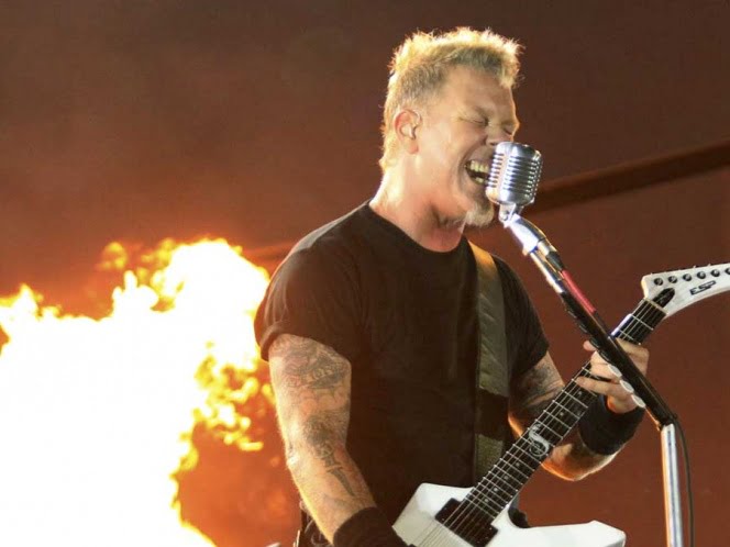 Especie de serpiente venenosa es nombrada como vocalista de Metallica